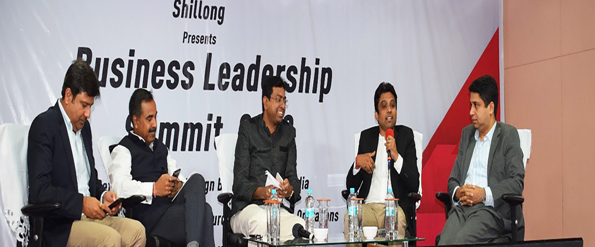 BUSINESS-leadership-summit
